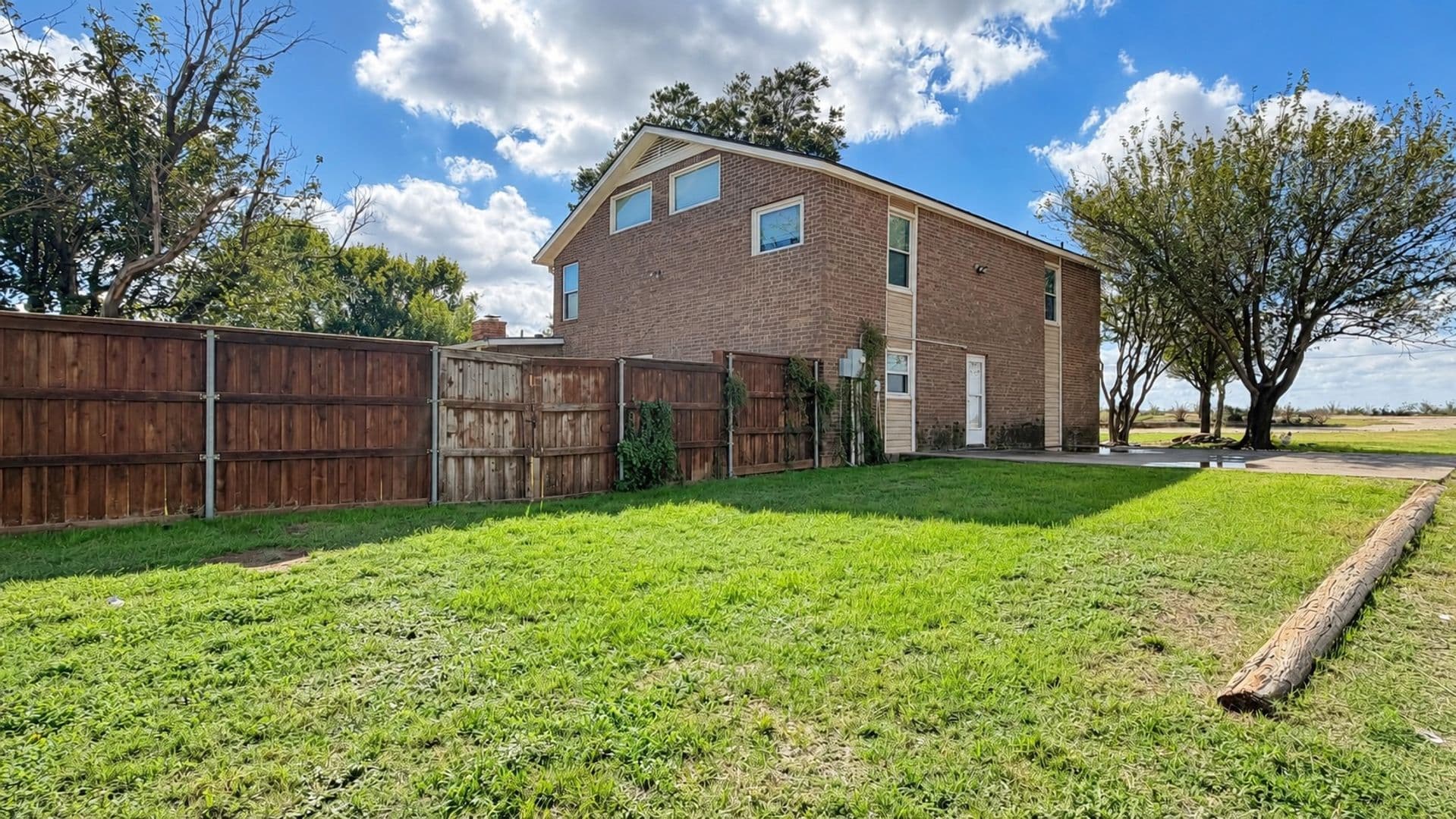 Abilene House: 2881 Spinks Rd