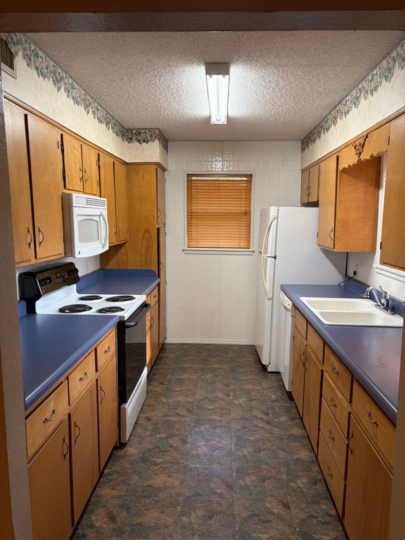 Abilene House: 3325 S. 15th