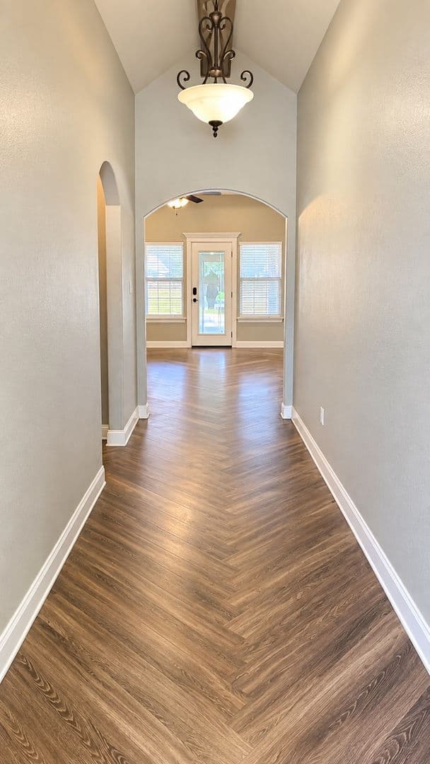 ABILENE House: 3738 BETTES