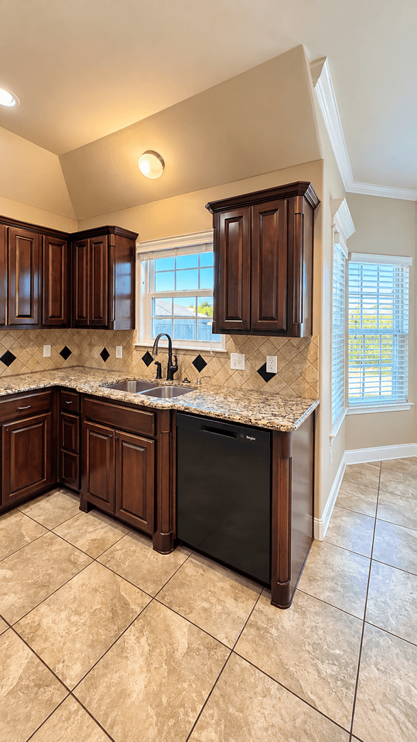 ABILENE House: 4818 Yellowstone Trail