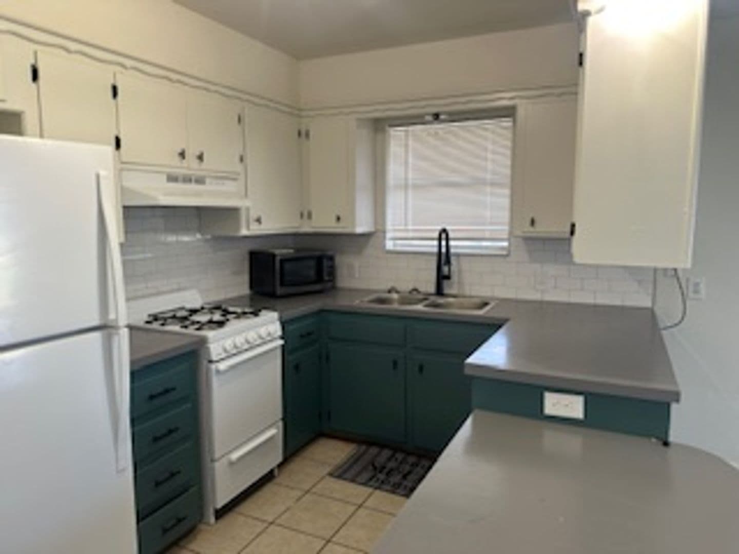 ABILENE House: 1412 WASHINGTON BLVD