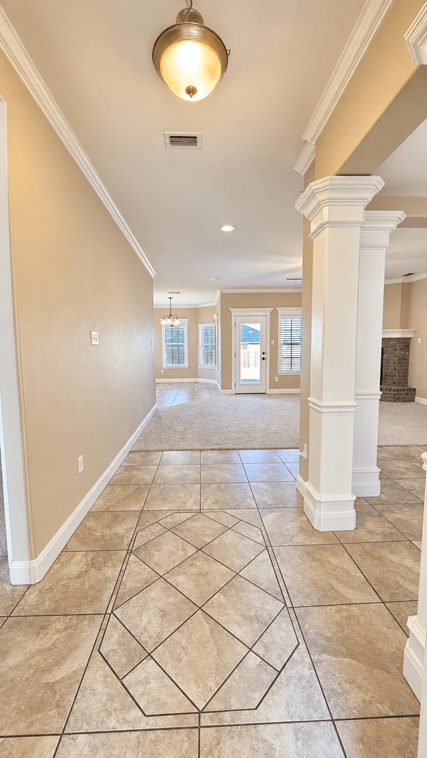 ABILENE House: 4818 Yellowstone Trail