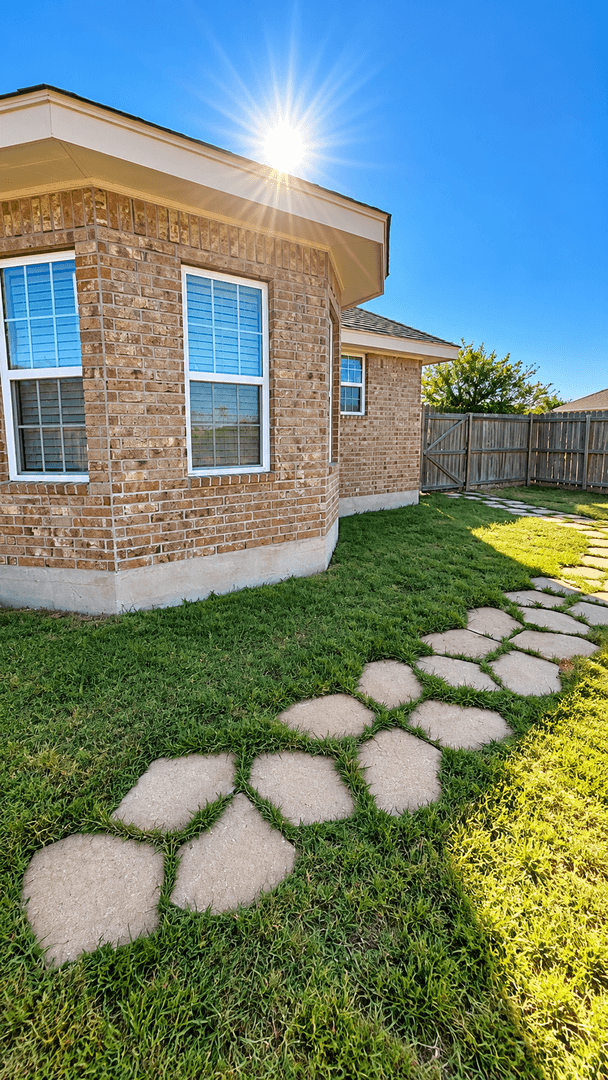 ABILENE House: 4818 Yellowstone Trail