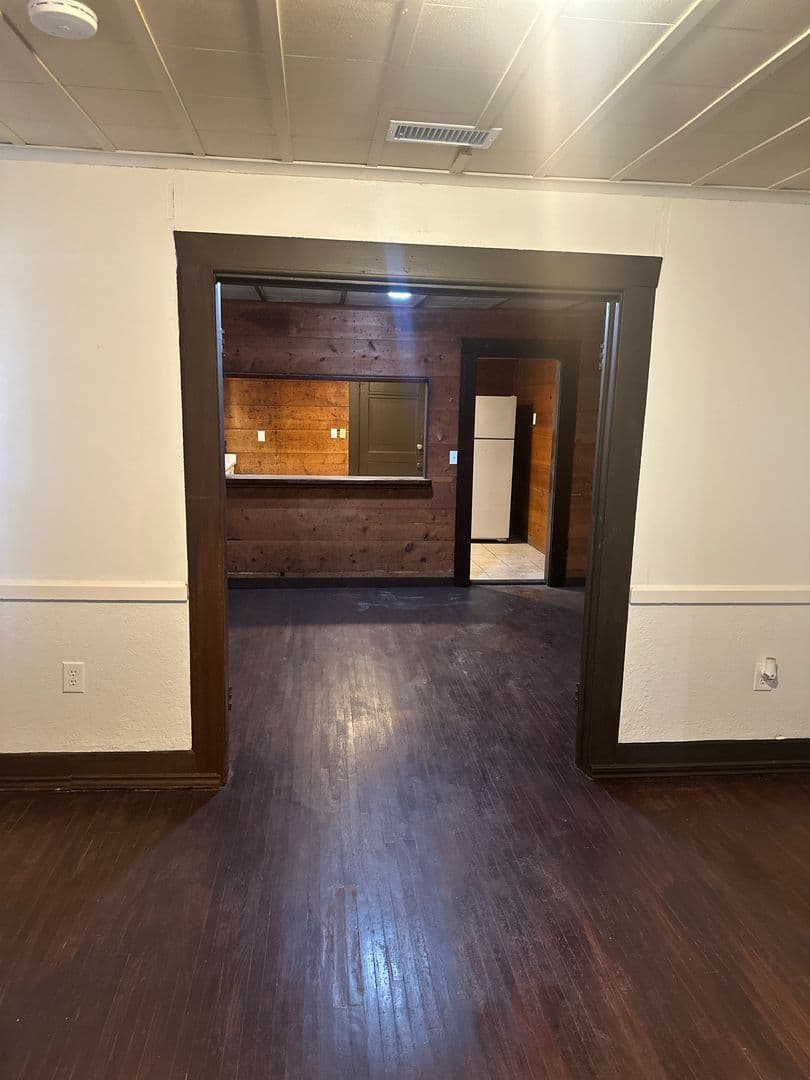 Abilene House: 409 Miller