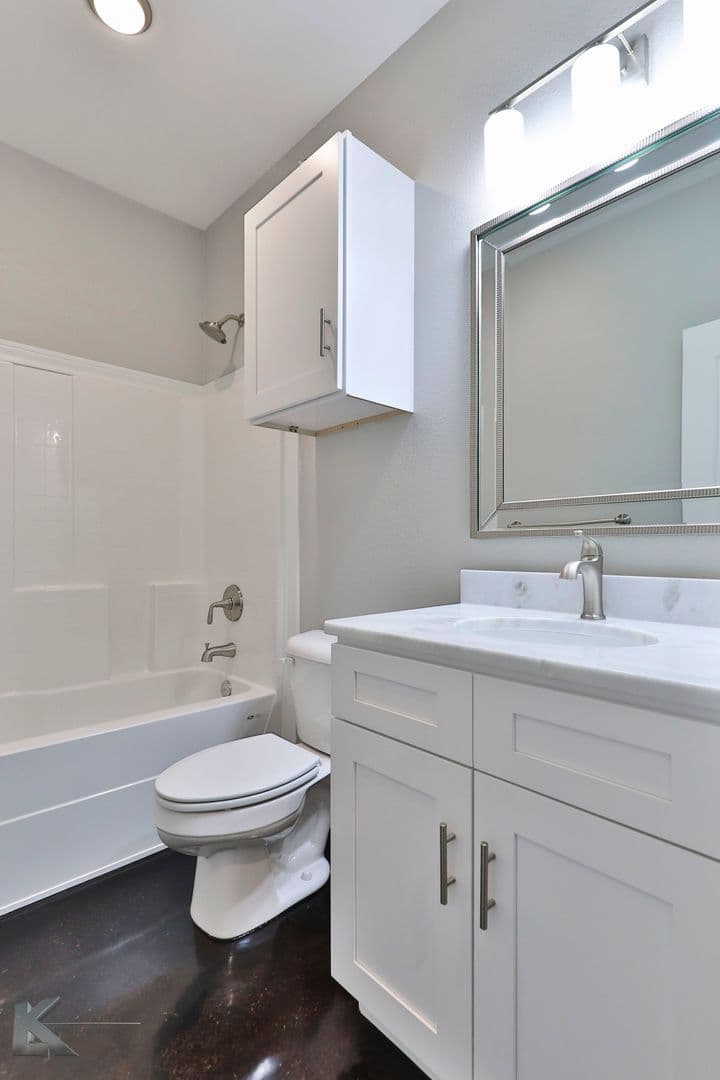 ABILENE House: 326 MARTIS WAY
