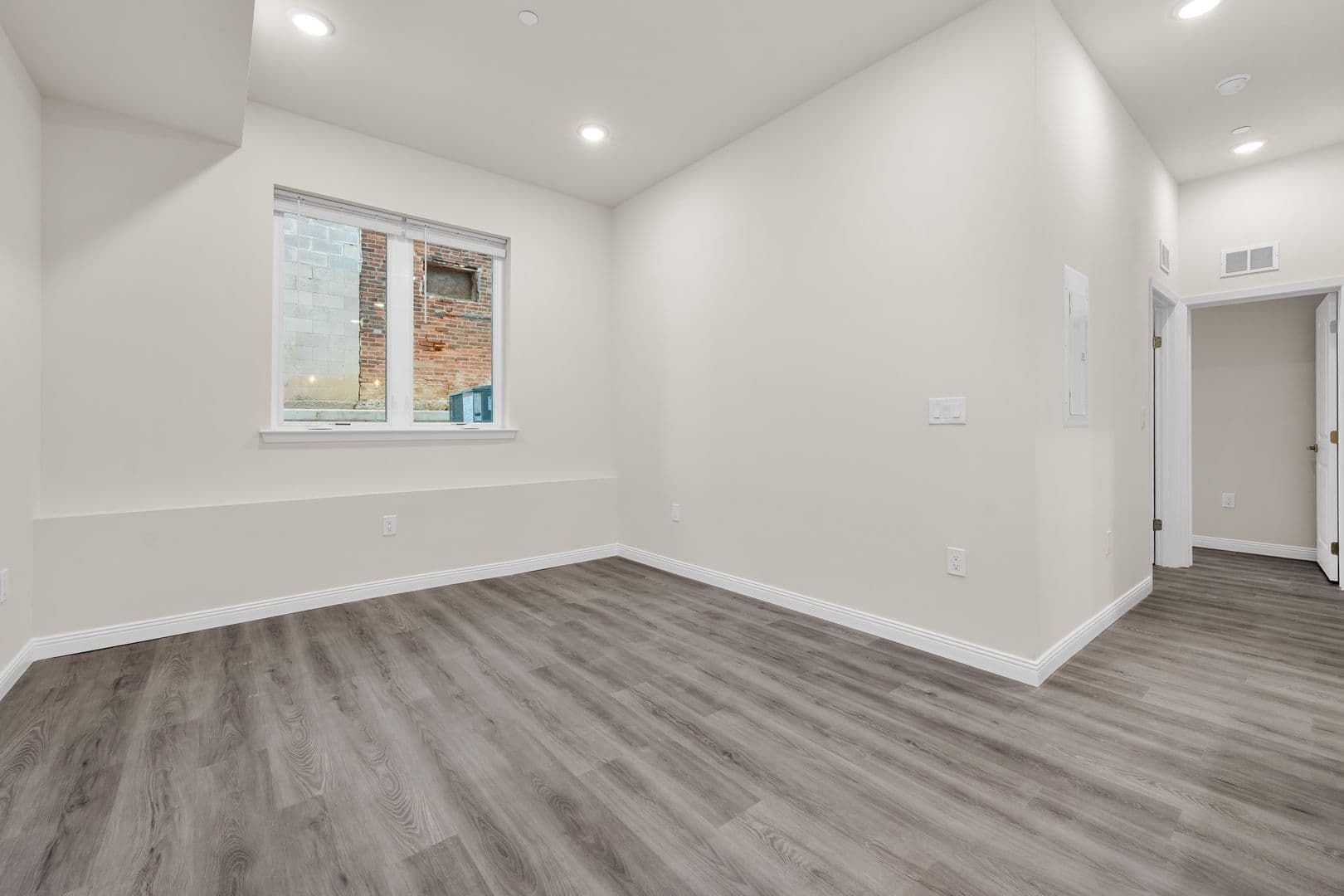 Philadelphia Apartment: 7513 Dicks Ave