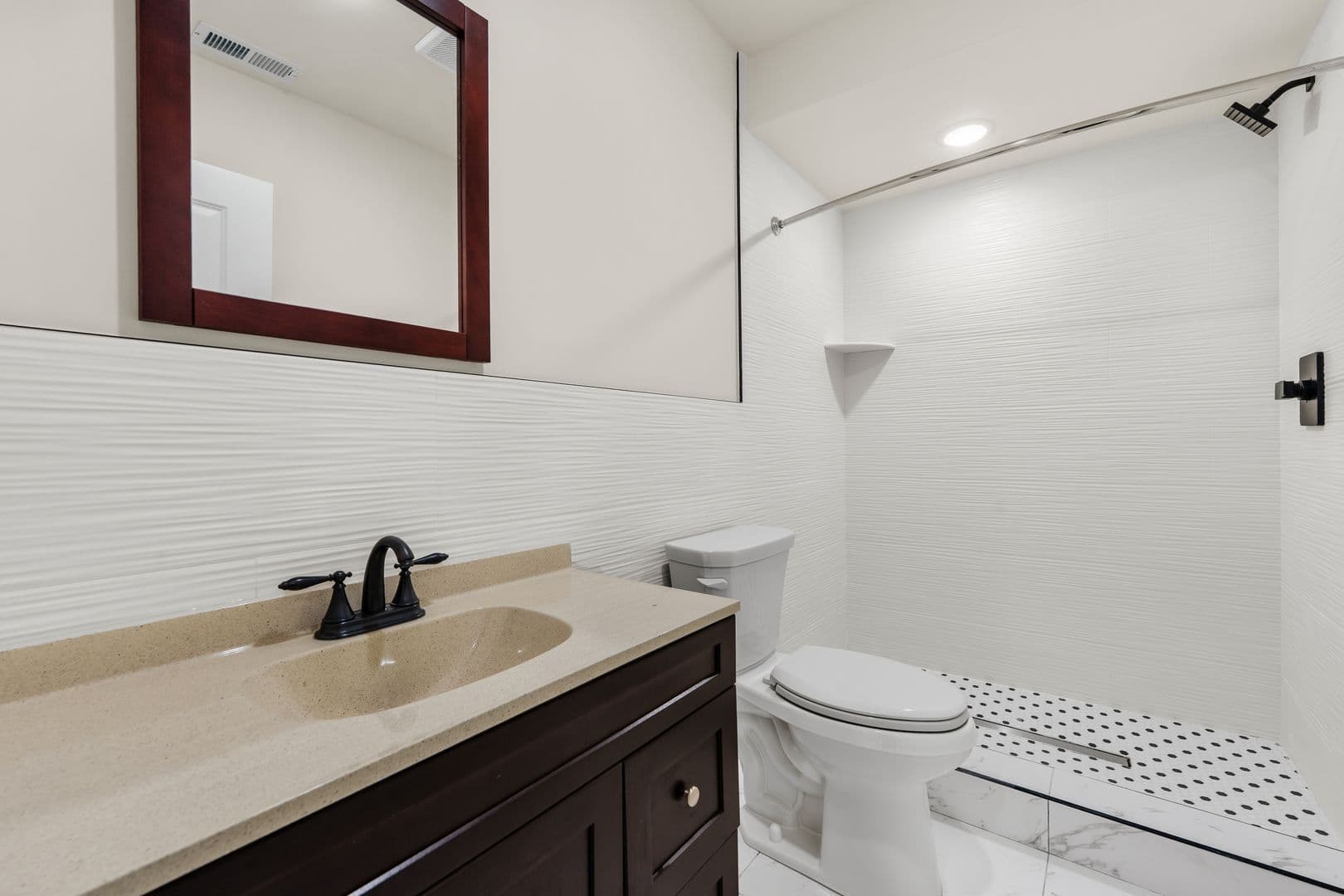 Philadelphia Apartment: 7513 Dicks Ave