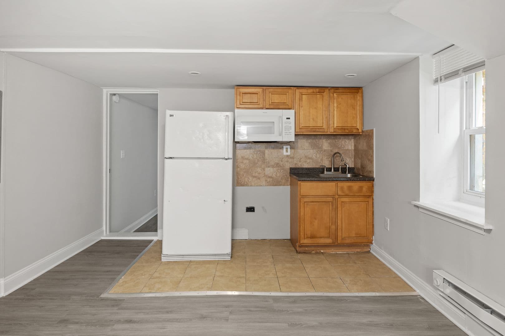 Philadelphia Apartment: 6641 Ogontz Ave