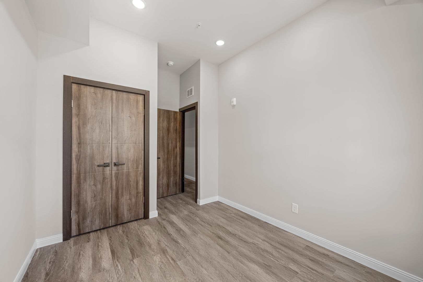 Philadelphia Apartment: 403 N Simpson St