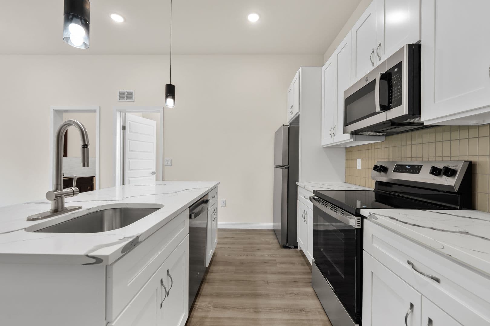 Philadelphia Apartment: 7513 Dicks Ave