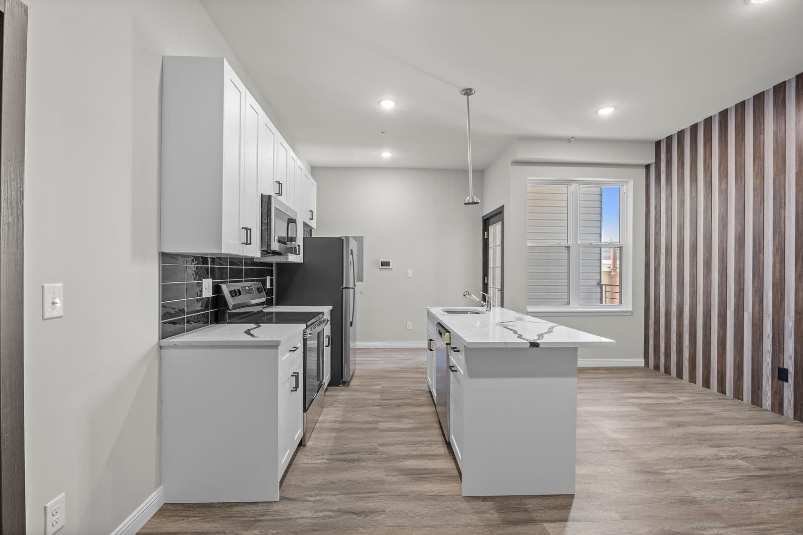 Philadelphia Apartment: 403 N Simpson St