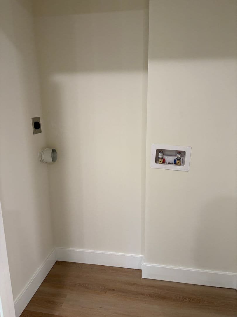Philadelphia Apartment: 110 S 58th St