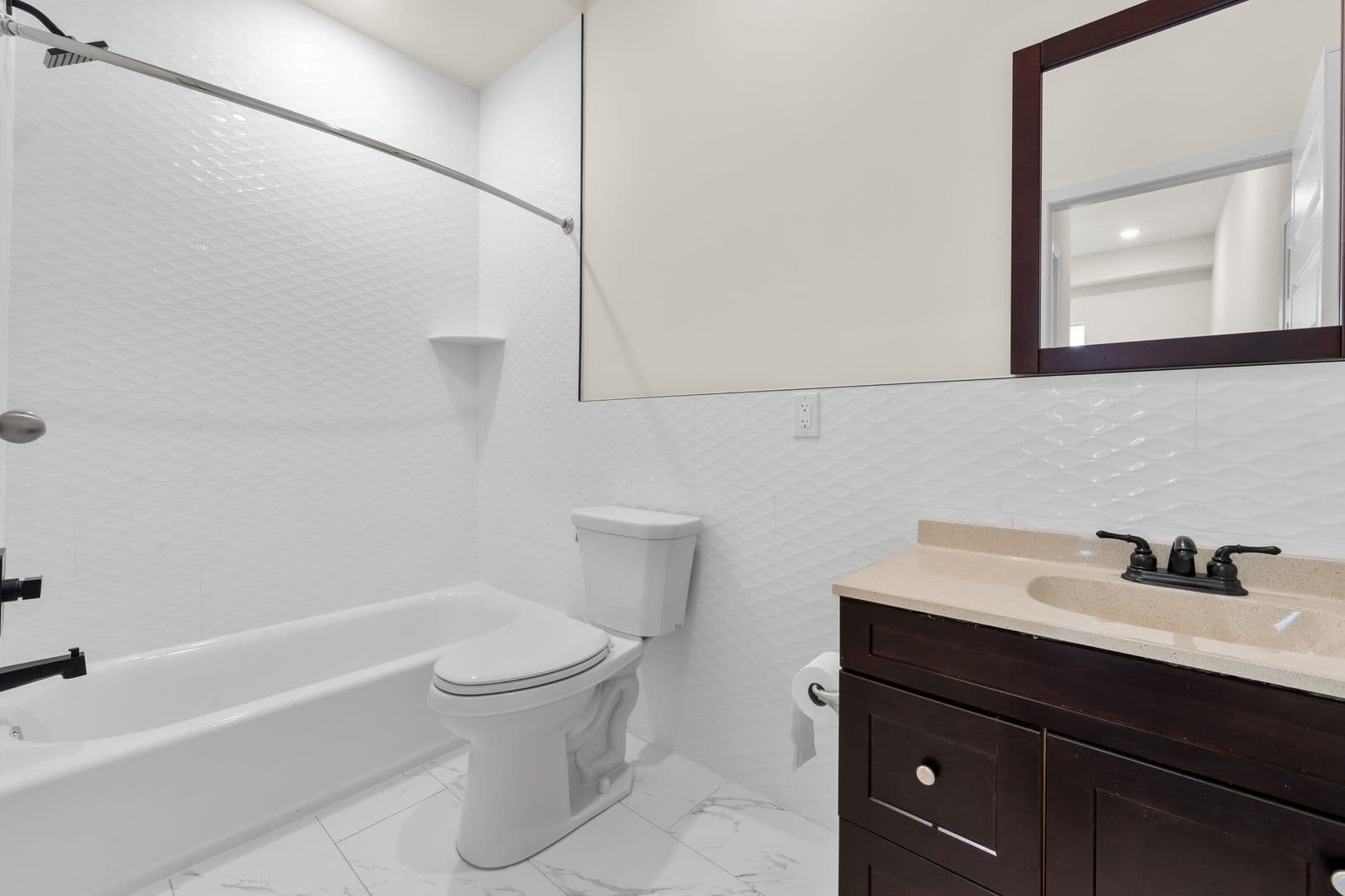 Philadelphia Apartment: 7513 Dicks Ave