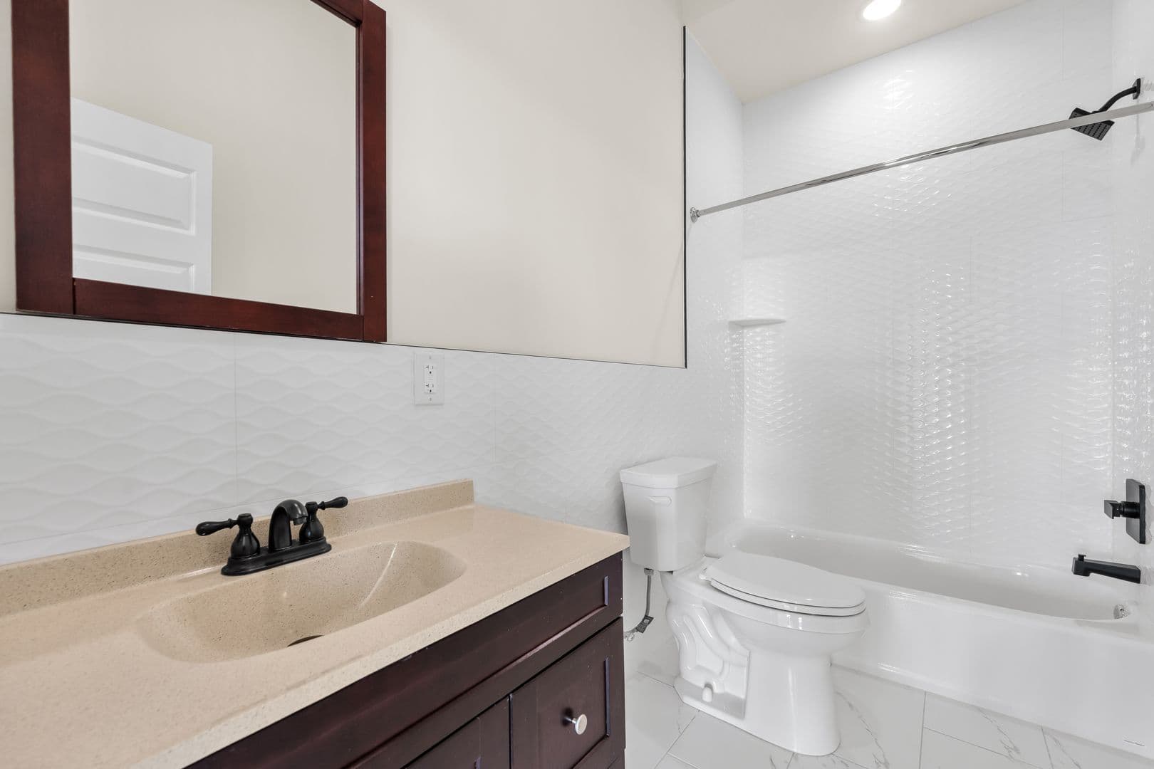 Philadelphia Apartment: 7513 Dicks Ave