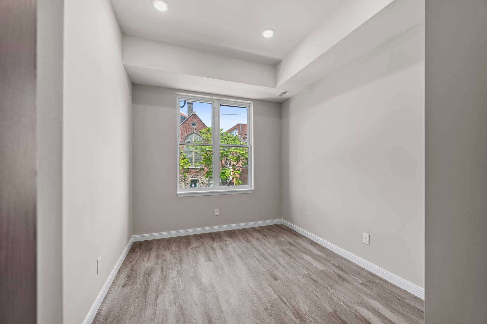 Philadelphia Apartment: 403 N Simpson St