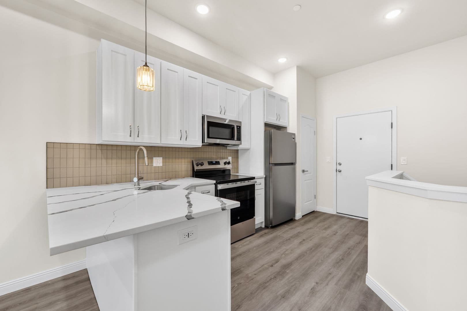 Philadelphia Apartment: 7513 Dicks Ave
