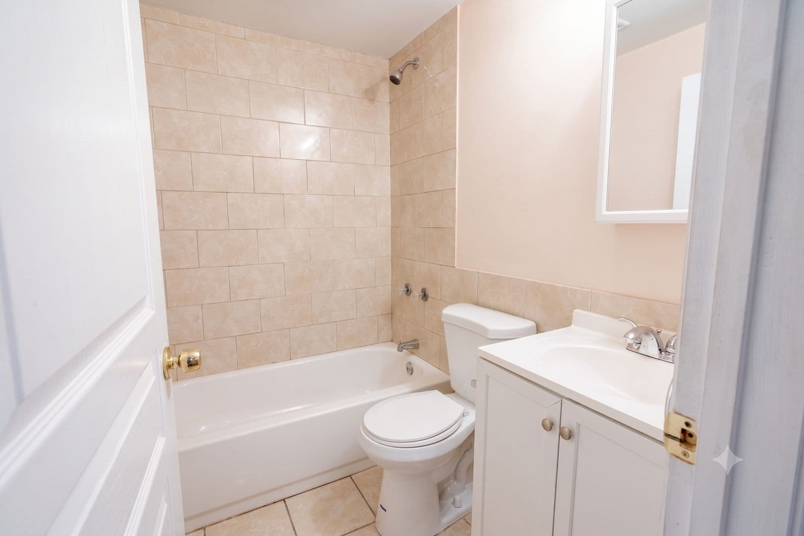 Philadelphia Apartment: 5701 N 17th St