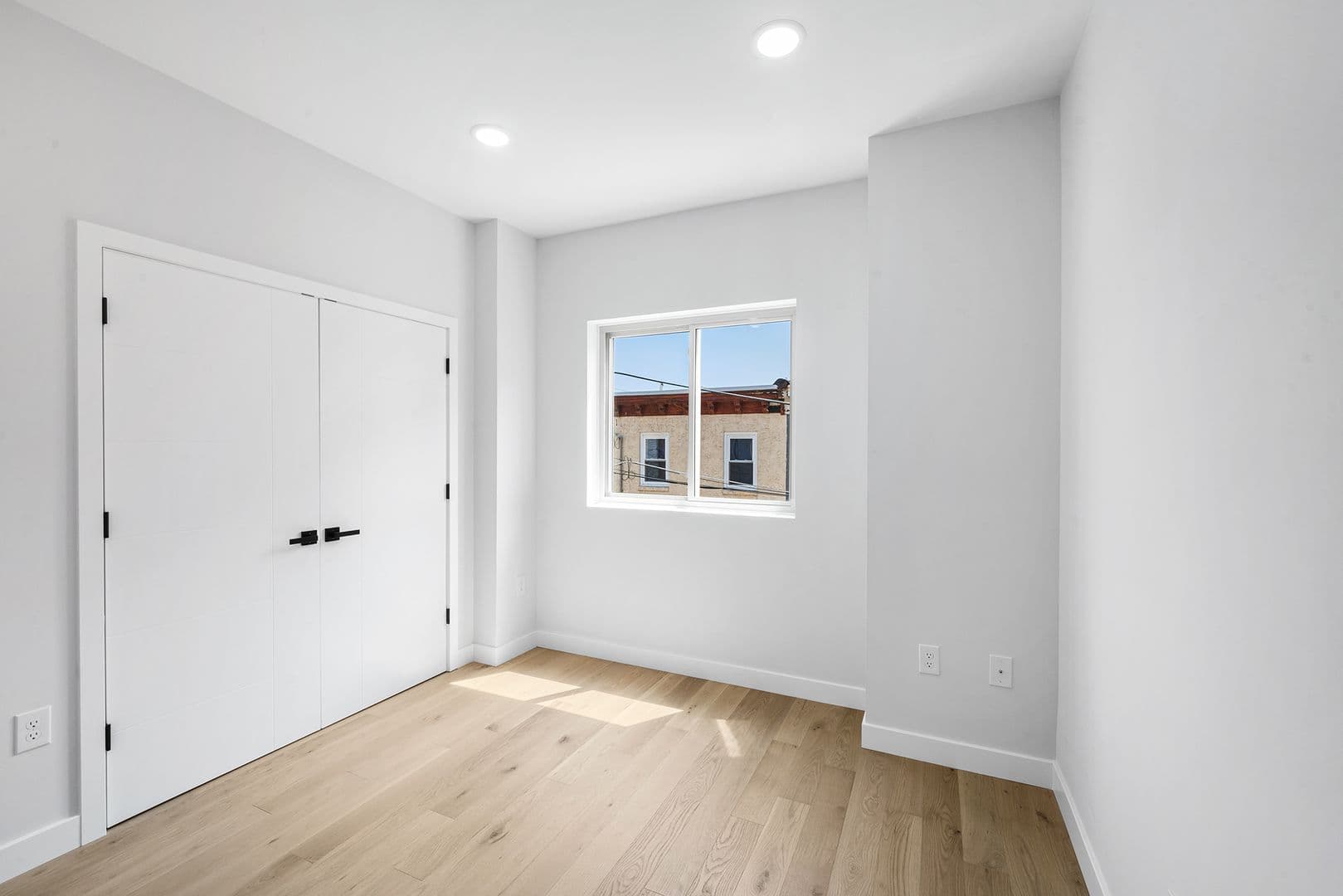 Philadelphia House: 2156 N Randolph Street