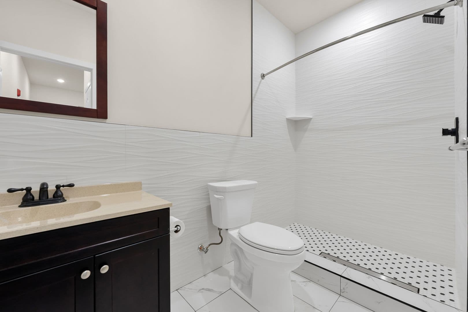 Philadelphia Apartment: 7513 Dicks Ave