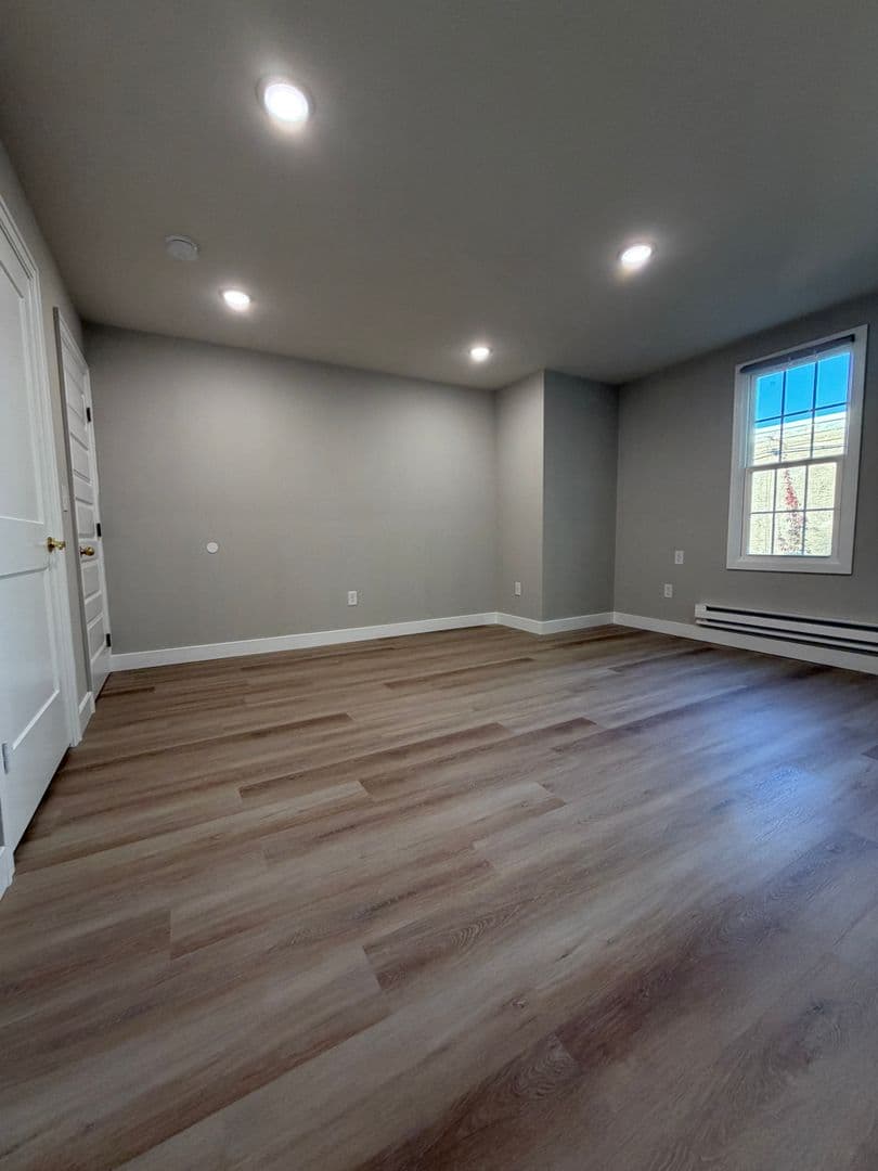Philadelphia Apartment: 110 S 58th St