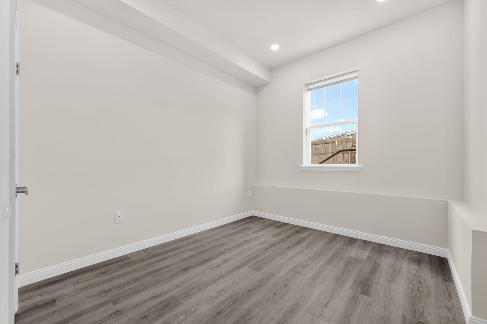Philadelphia Apartment: 7513 Dicks Ave