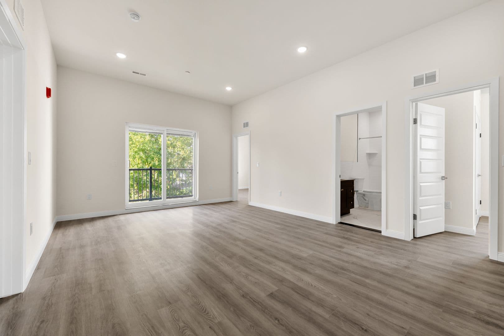 Philadelphia Apartment: 7513 Dicks Ave