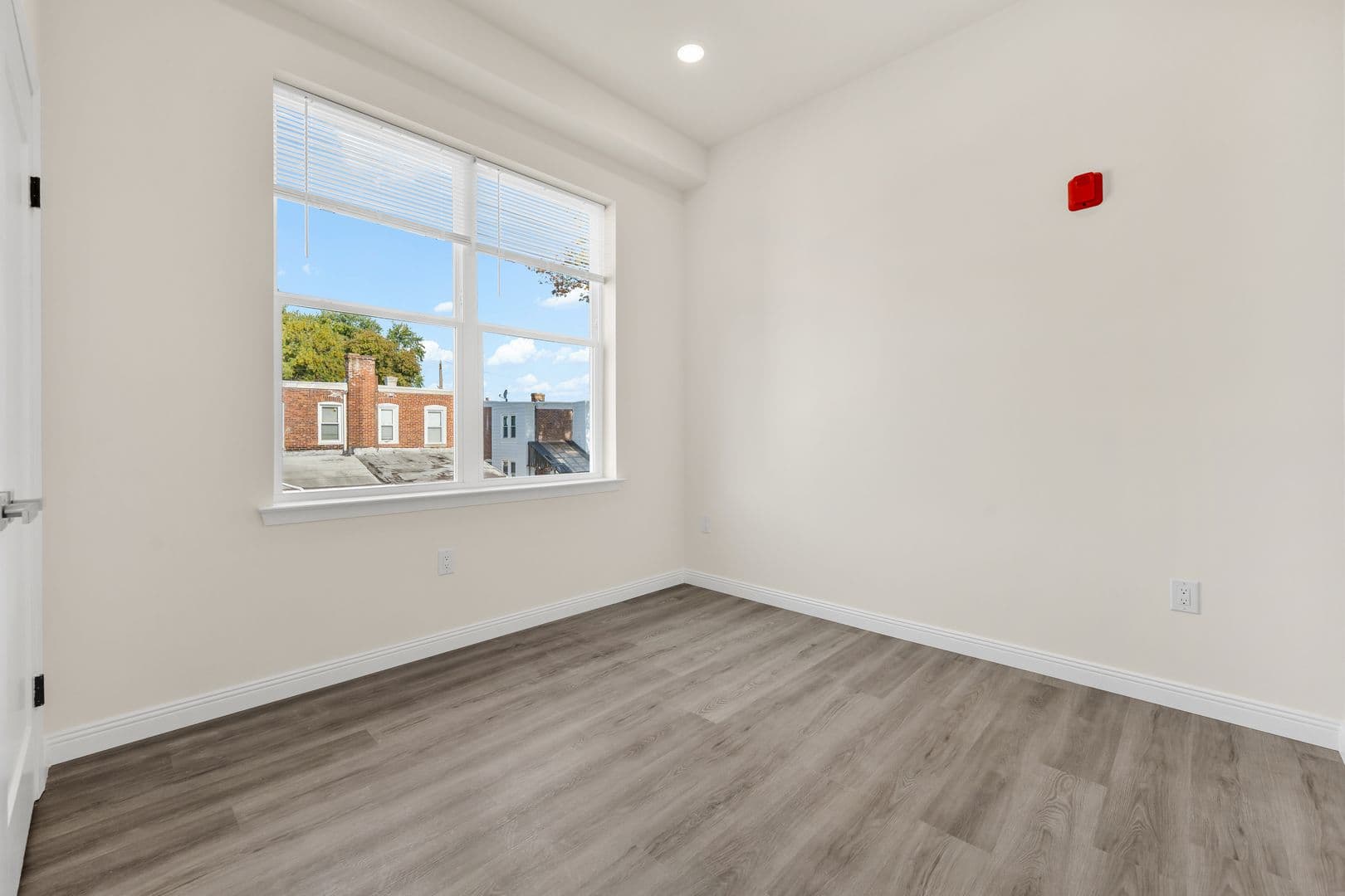 Philadelphia Apartment: 7513 Dicks Ave