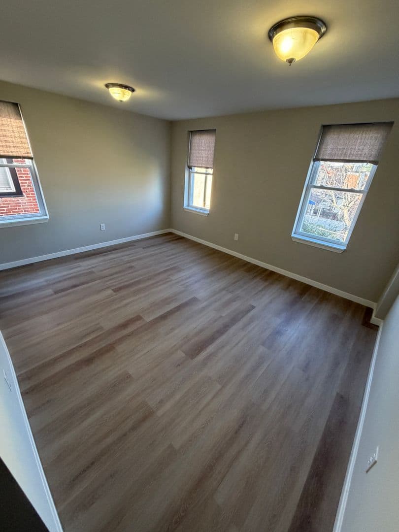 Philadelphia House: 5043 Chestnut St