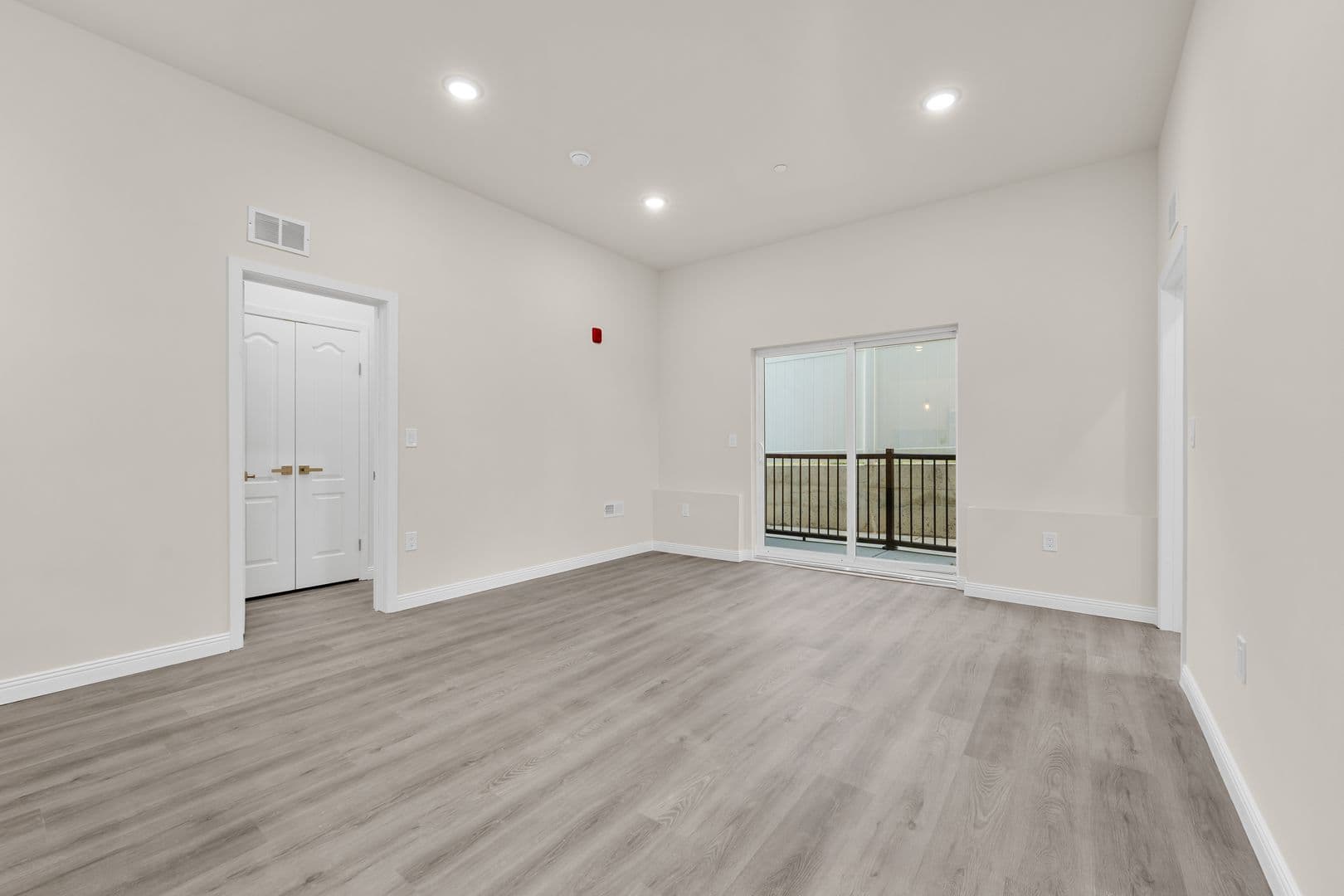 Philadelphia Apartment: 7513 Dicks Ave