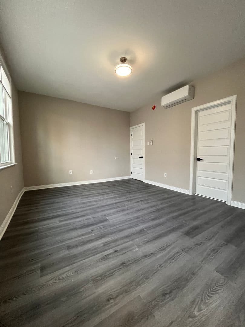 Ventnor City Apartment: 101 S Victoria Ave