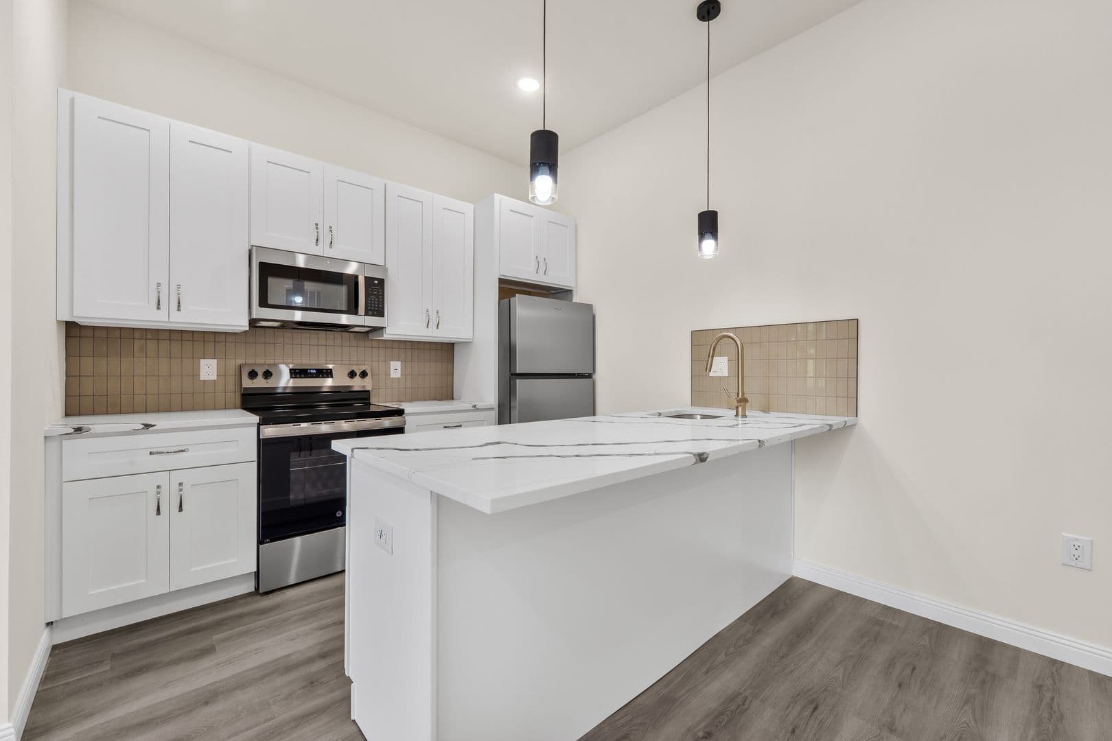 Philadelphia Apartment: 7513 Dicks Ave