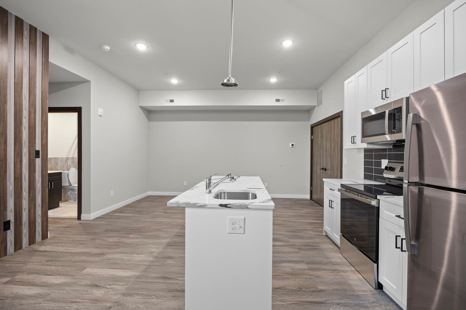 Philadelphia Apartment: 403 N Simpson St