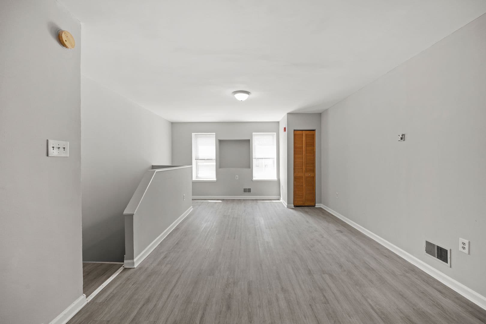 Philadelphia Apartment: 4831 Longshore Ave