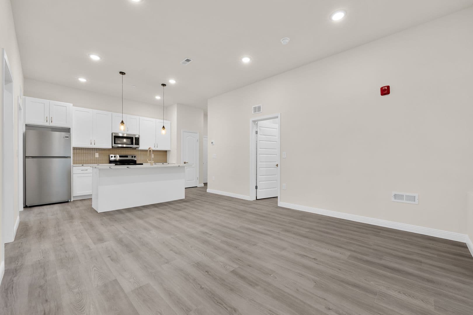 Philadelphia Apartment: 7513 Dicks Ave