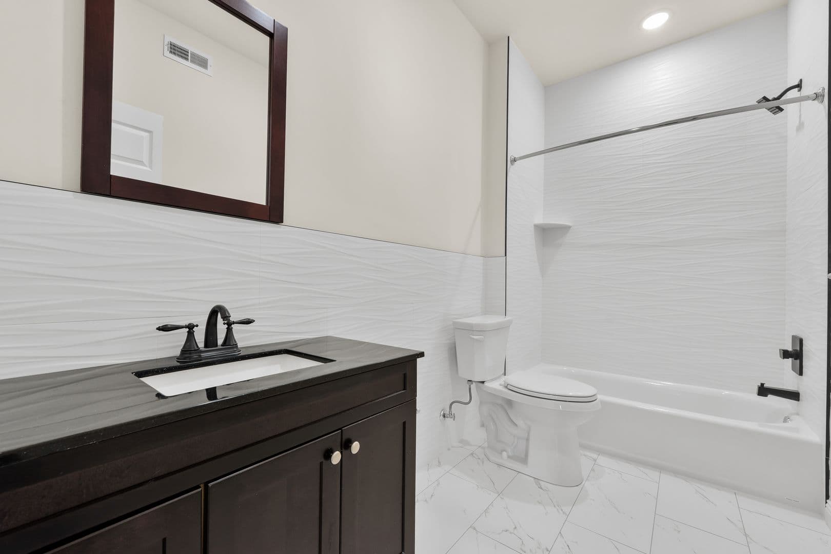 Philadelphia Apartment: 7513 Dicks Ave