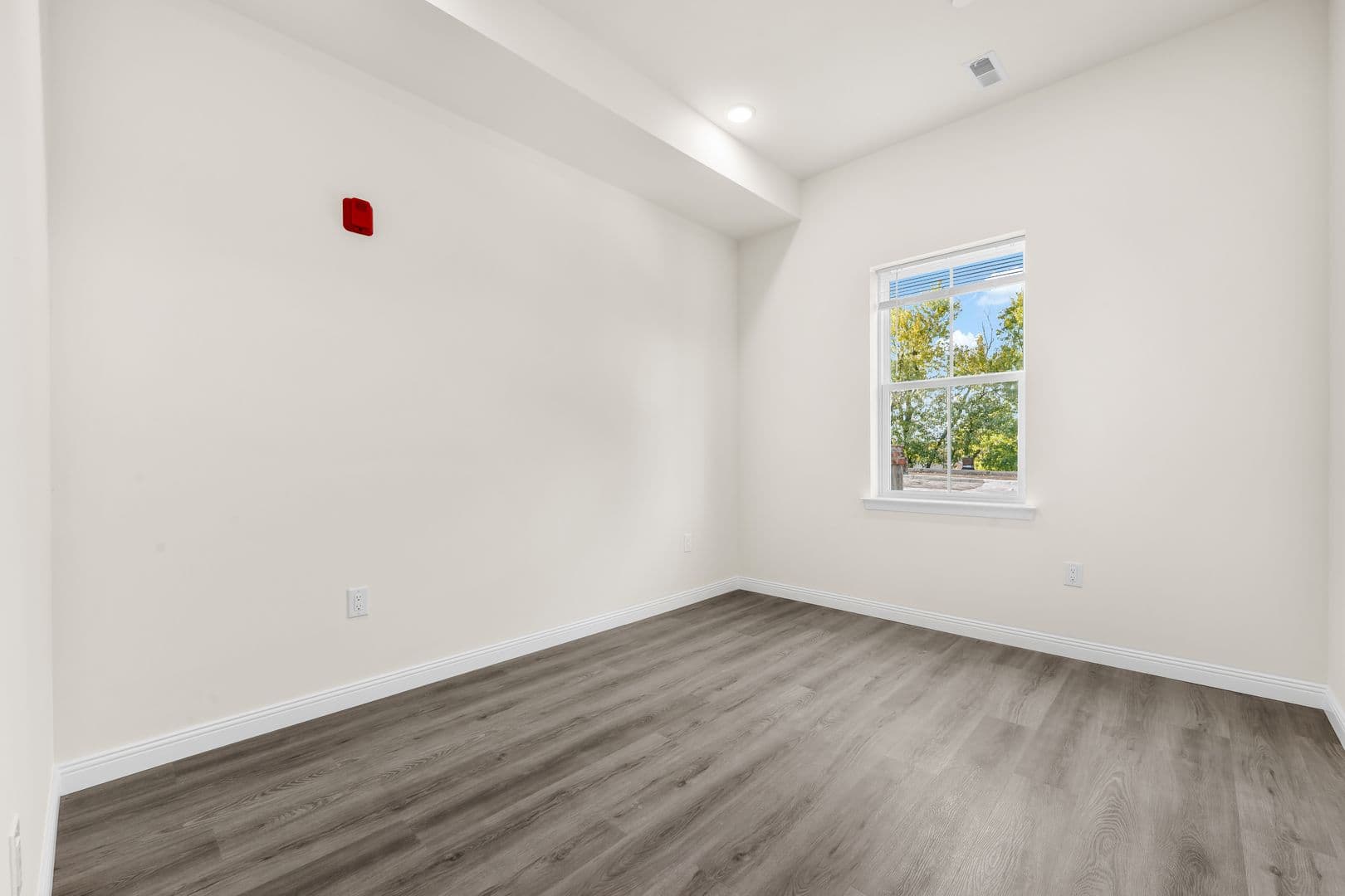 Philadelphia Apartment: 7513 Dicks Ave