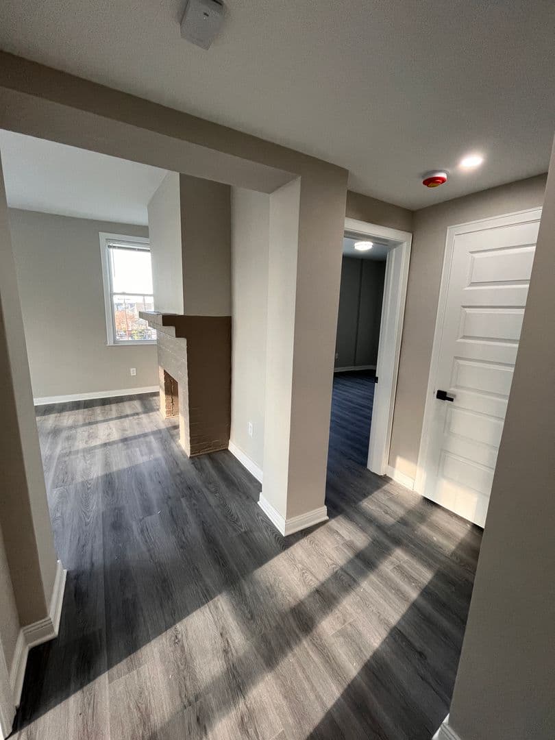 Ventnor City Apartment: 101 S Victoria Ave