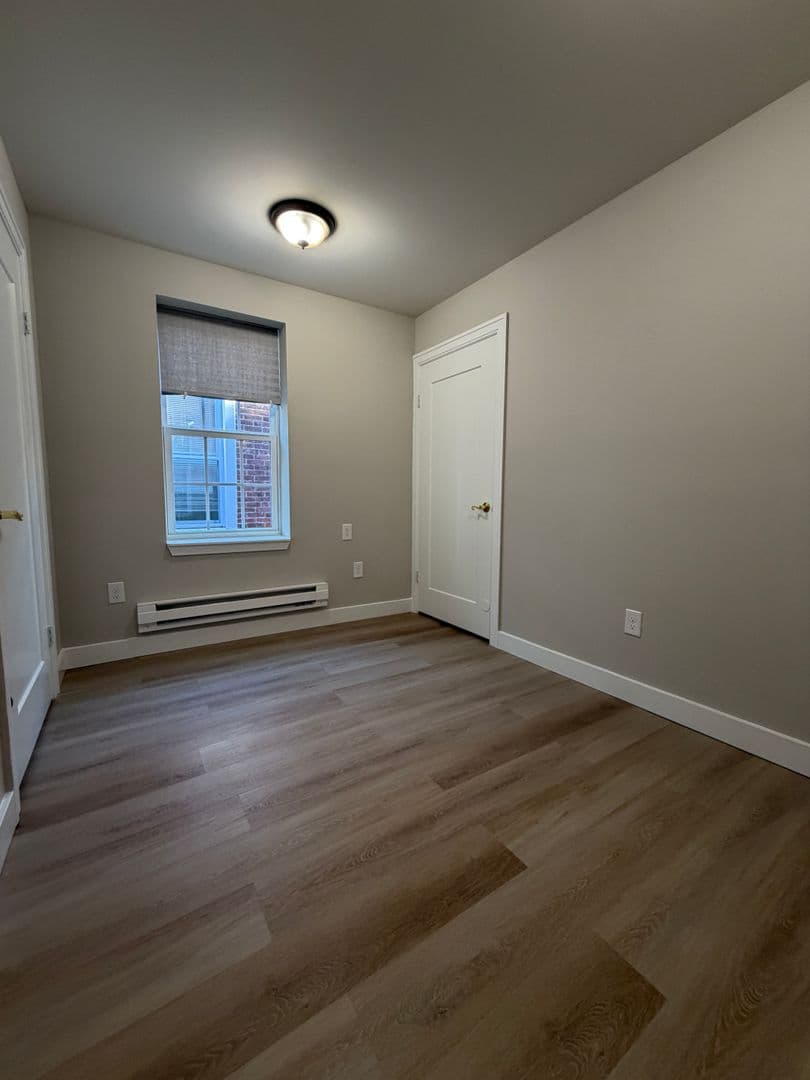 Philadelphia Apartment: 110 S 58th St