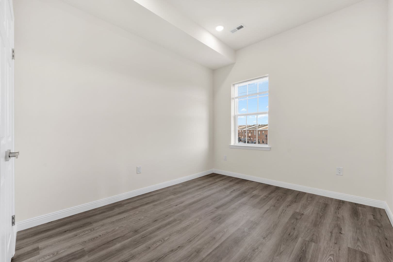 Philadelphia Apartment: 7513 Dicks Ave
