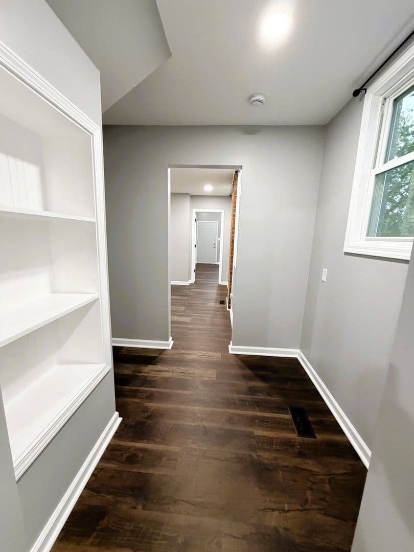 Terre Haute Apartment: 681 Swan Street