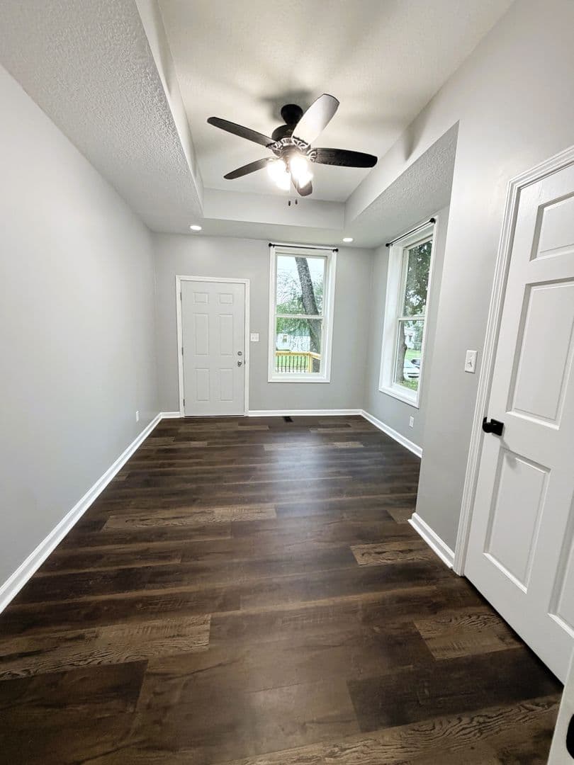 Terre Haute Apartment: 681 Swan Street