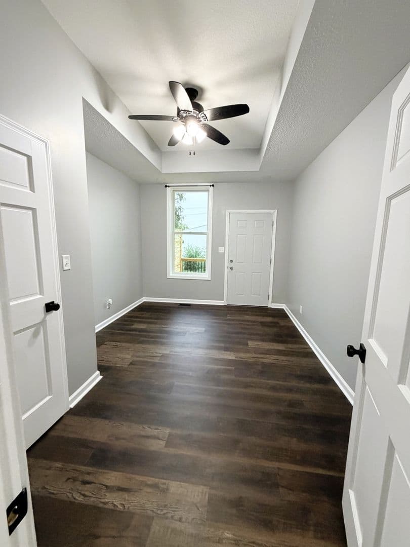 Terre Haute Apartment: 681 Swan Street