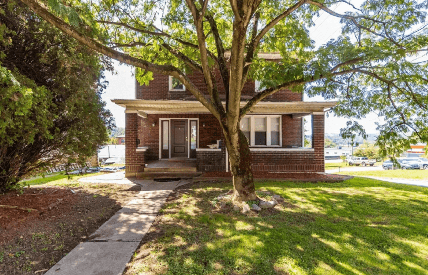 Morgantown House: 729 McLane Avenue