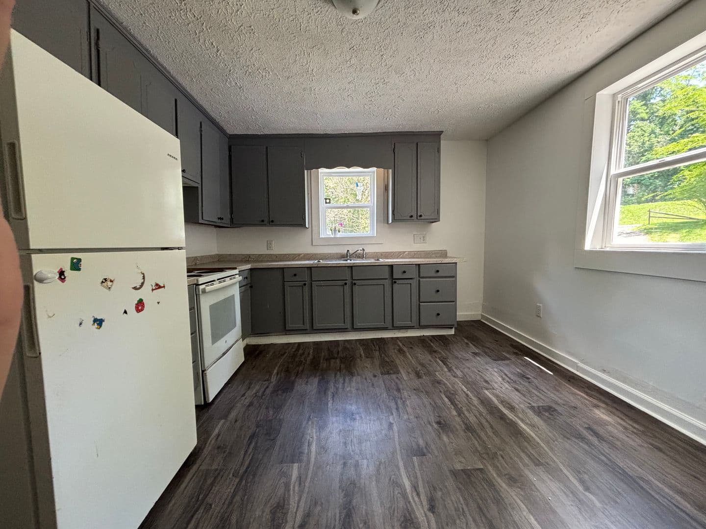 Morgantown Apartment: 14 Kansas St, Apt C