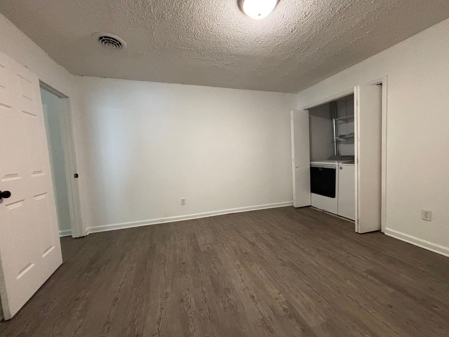 Morgantown Apartment: 14 Kansas St, Apt C