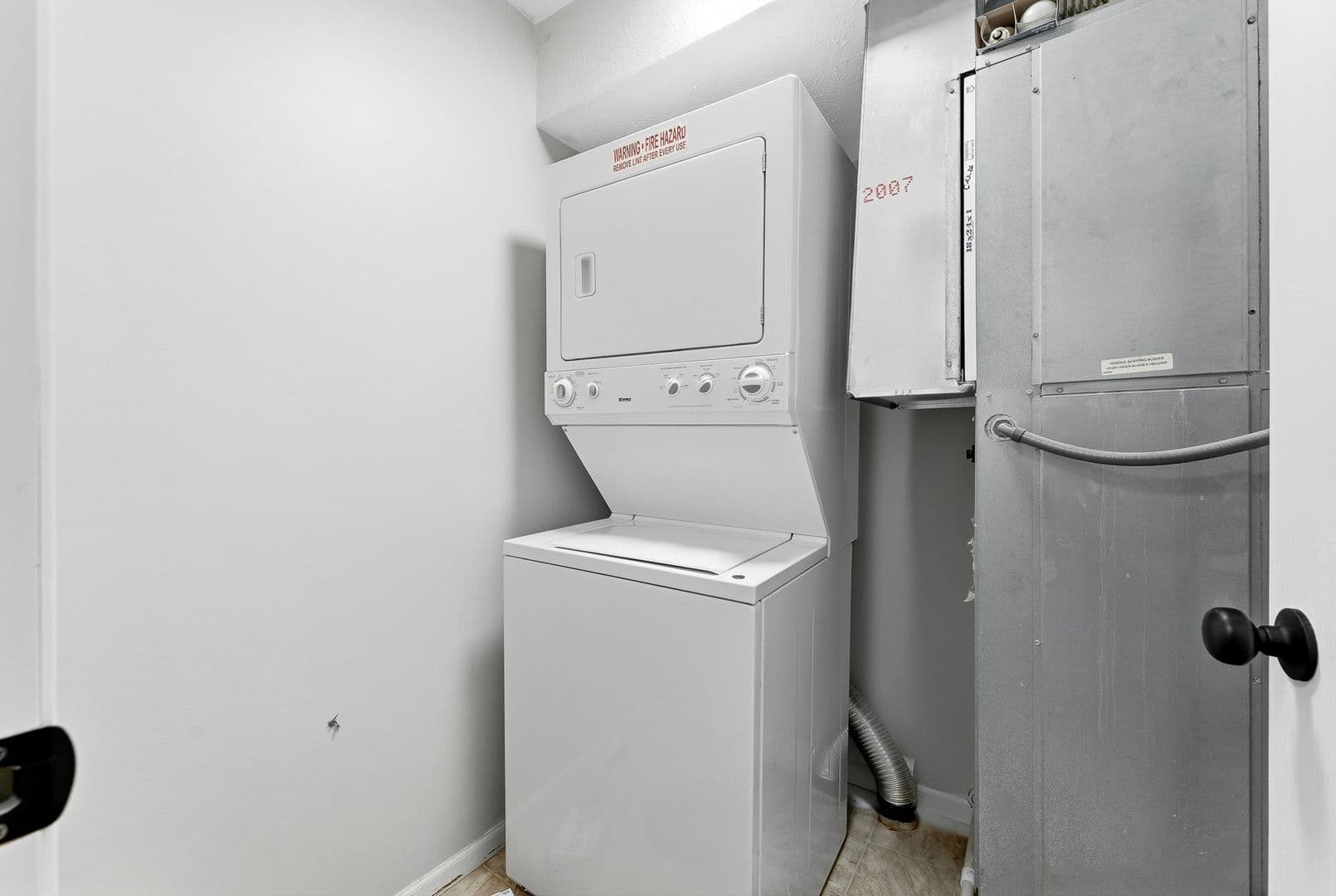 Morgantown Apartment: 2118 University Avenue