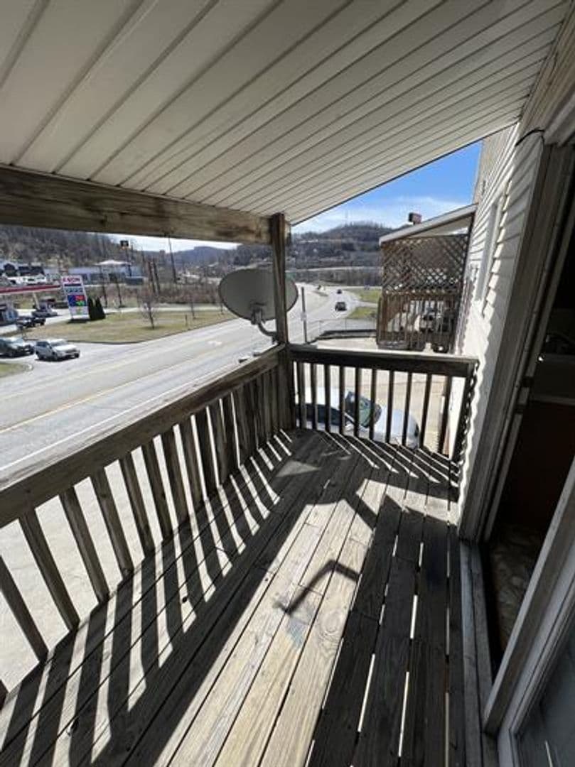 Westover Apartment: Powers Court