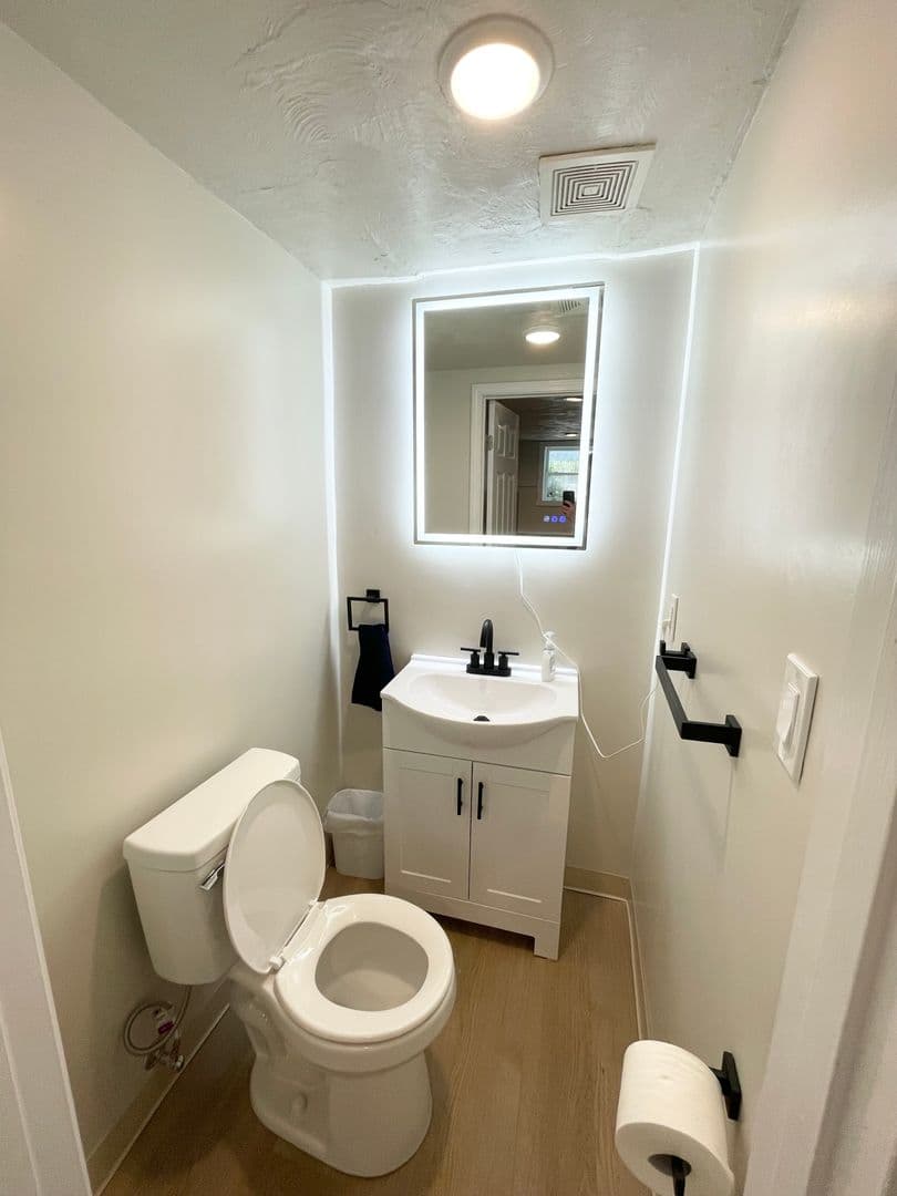 Morgantown Apartment: 300 McLane Ave