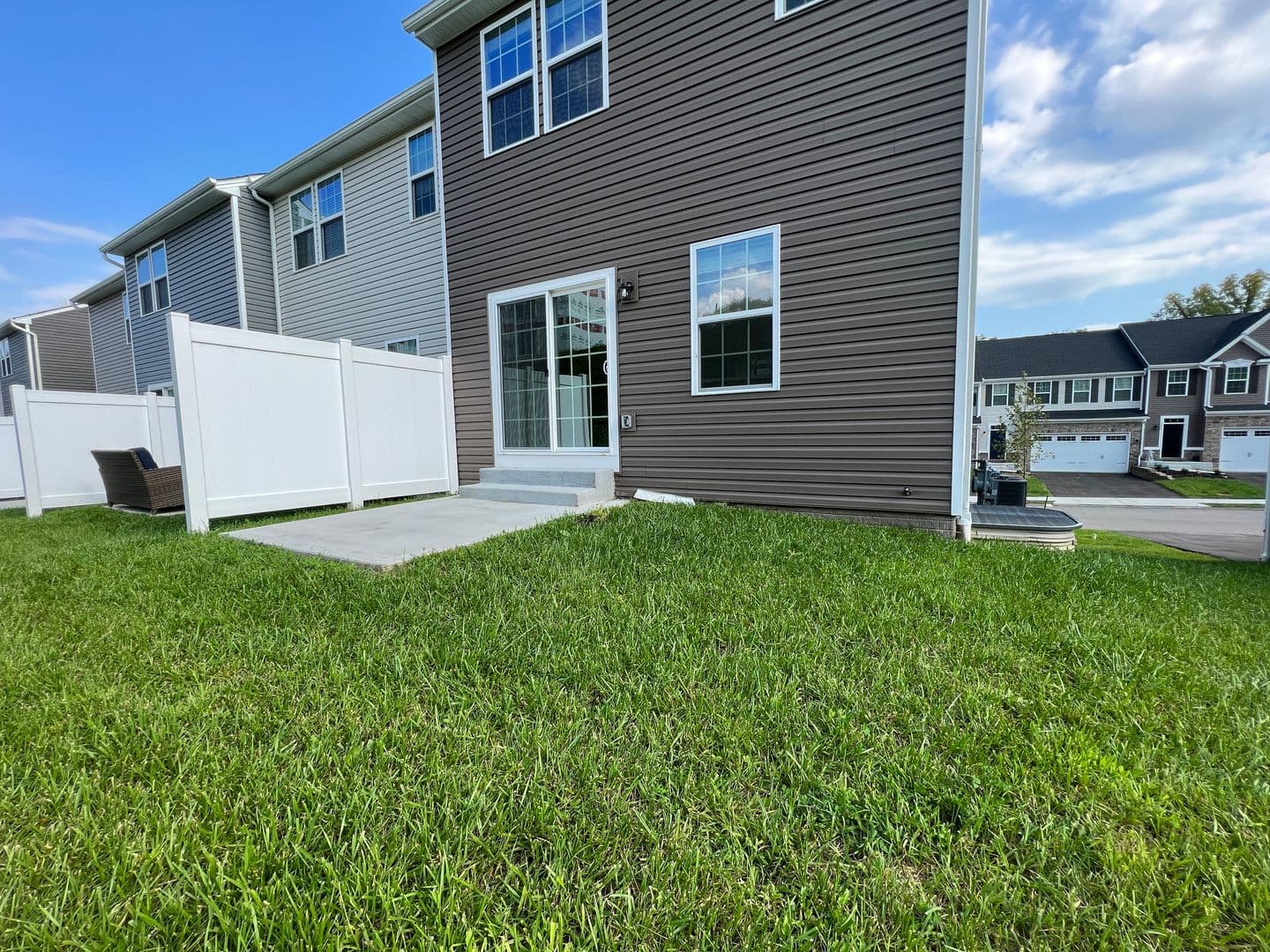 Morgantown House: 225 Stonehurst Drive