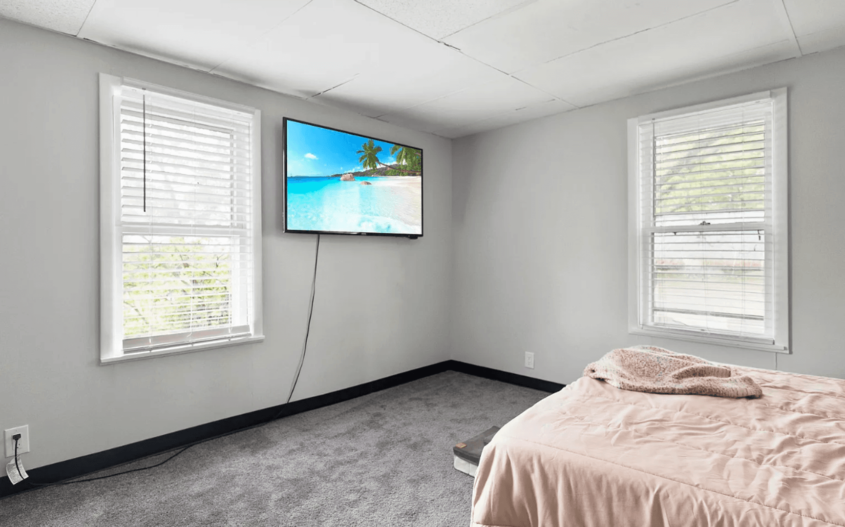 Morgantown Apartment: 69 Highland Avenue